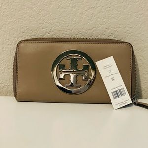 Tory Burch Taupe Envelope Wallet NWT